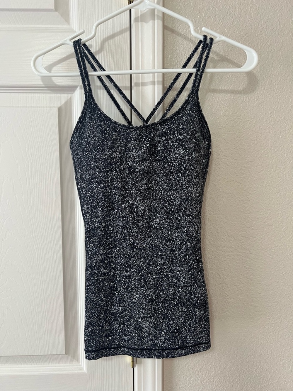 Lululemon Free To Be Tank in Diffuse Starlight Black Size 4
